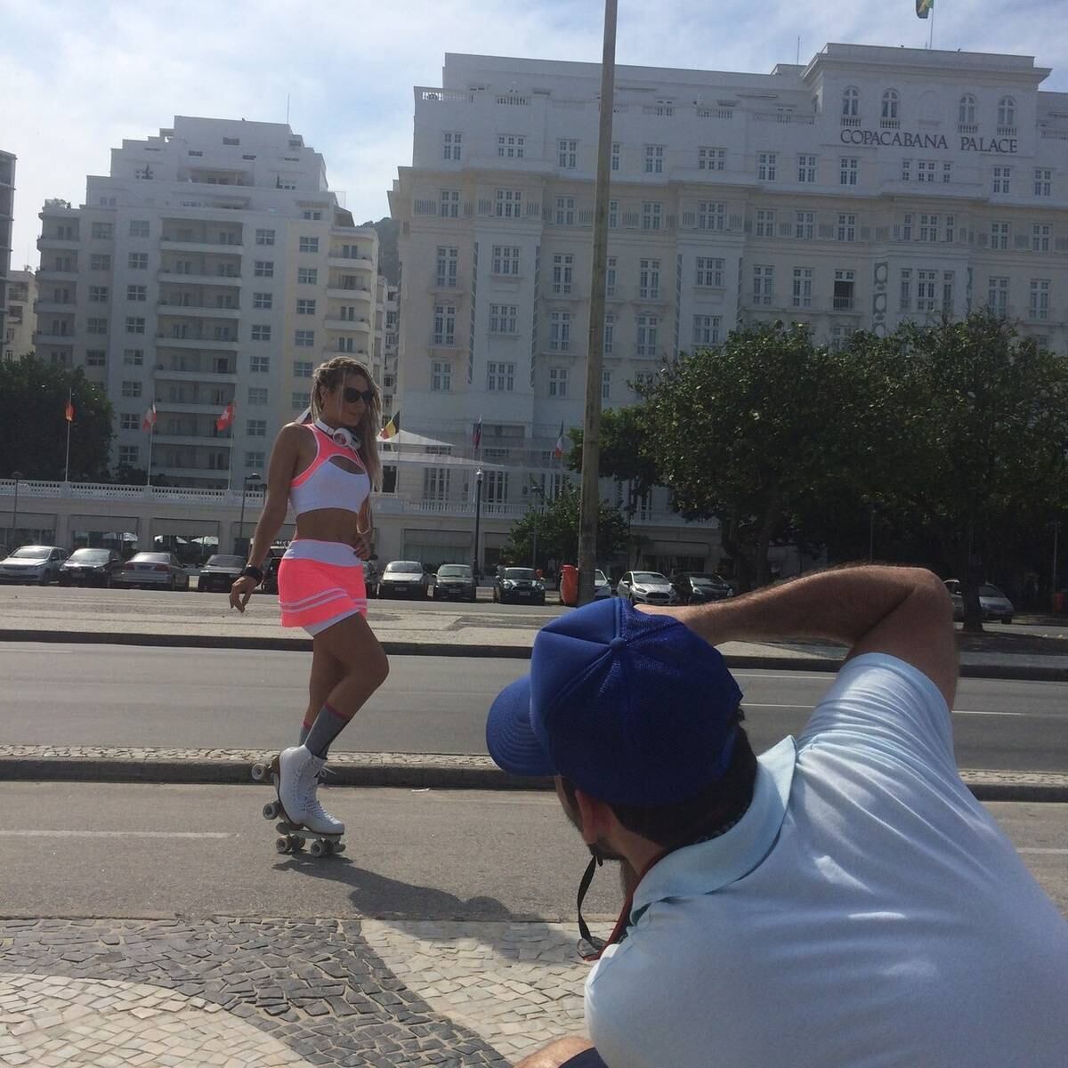 A Mendigata ainda foi fotografada de patins