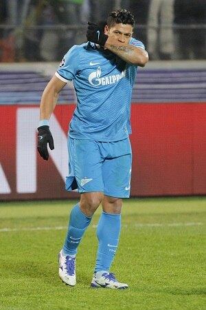 Hulk (Zenit-RUS)

Atacante do Zenit, Hulk é um jogador bem forte e que as vezes acaba exagerando em algumas jogadas. Na temporada, o brasileiro recebeu 14 cartões amarelos
