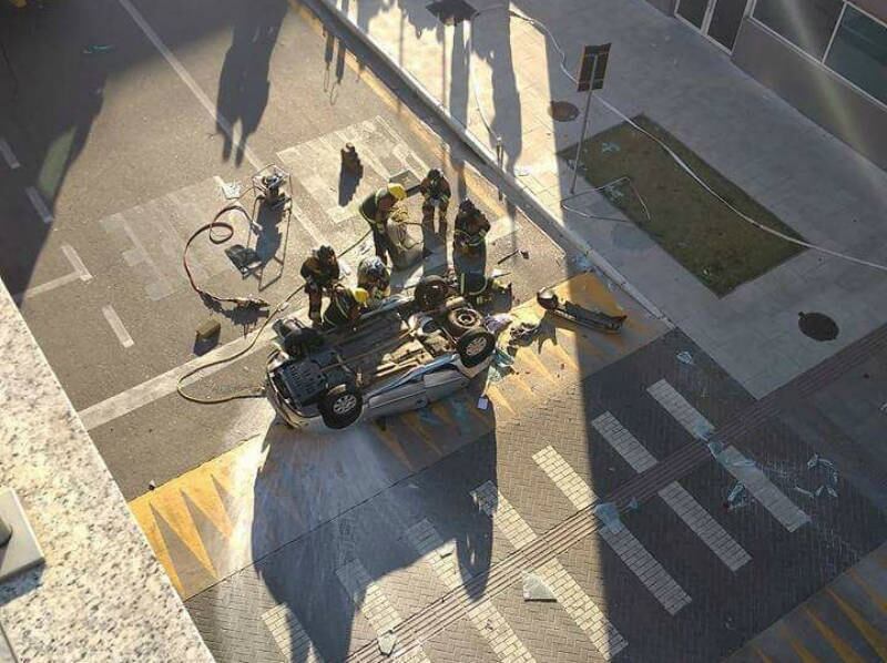 Um acidente no aeroporto de Viracopos, em Campinas, no interior de São Paulo, por volta das 7h15 da manhã deste sábado (26) matou uma professora e uma estudante da Unicamp (Universidade Estadual de Campinas)