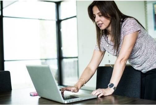 Em 2014 o varejo online brasileiro movimentou US$ 13 bilhões e cresceu 18%