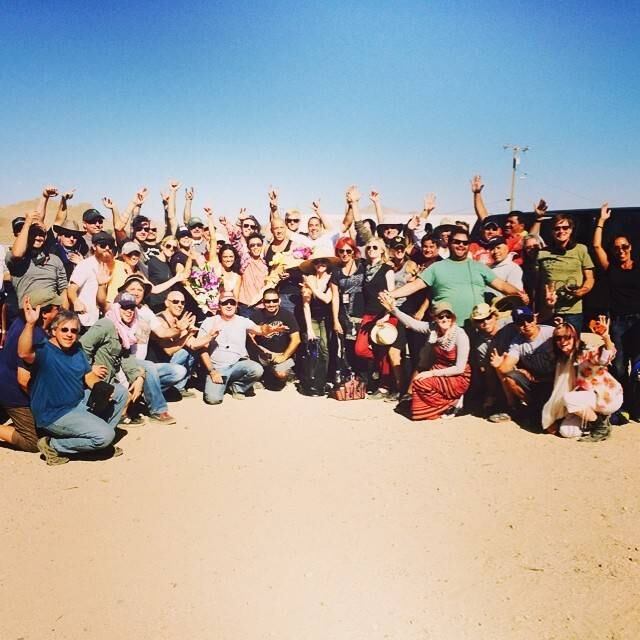 Michelle compartilhou no Instagram a comemoração da equipe no último dia de filmagem