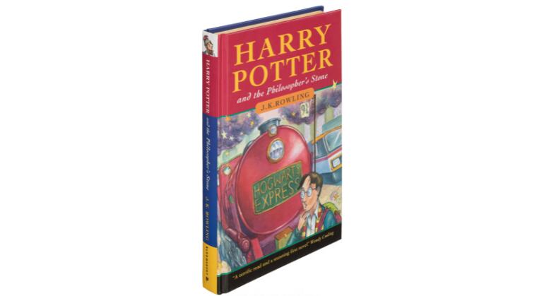 Exemplar da primeira edição da saga Harry Potter é vendido por R$ 2,3 milhões
