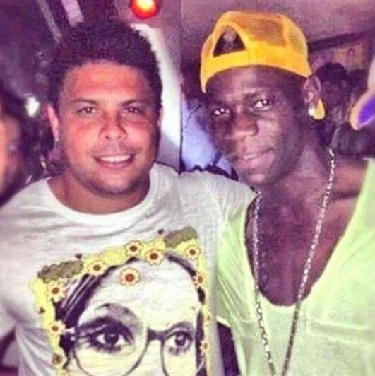 Recentemente Balotelli prestigiou Ronaldo. Relembre aqui
