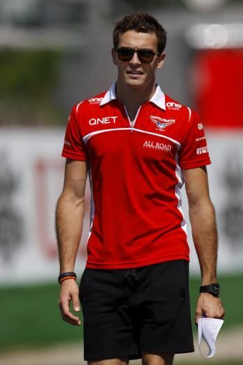 Apesar de ainda estar inconsciente e internado em um hospital na França, o piloto Jules Bianchi, que sofreu um grave acidente no Grande Prêmio do Japão de Fórmula 1, dia 5 de outubro de 2014, iniciou os trabalhos de fisioterapia no penúltimo dia do ano passado
Vídeo de espectador mostra momento do acidente de Jules Bianchi