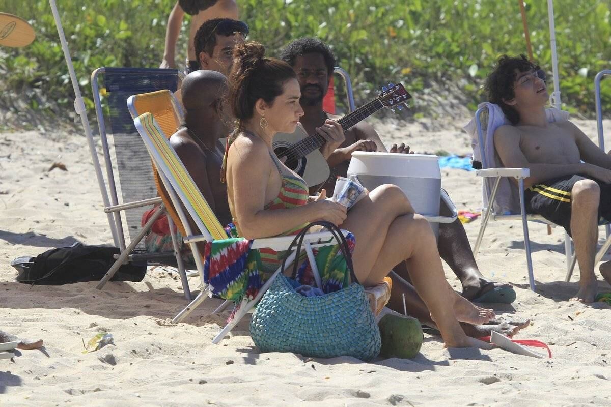 Gisele Fróes, que interpreta a tia de Humberto Carrão na trama, também esperou pacientemente por sua hora de gravar