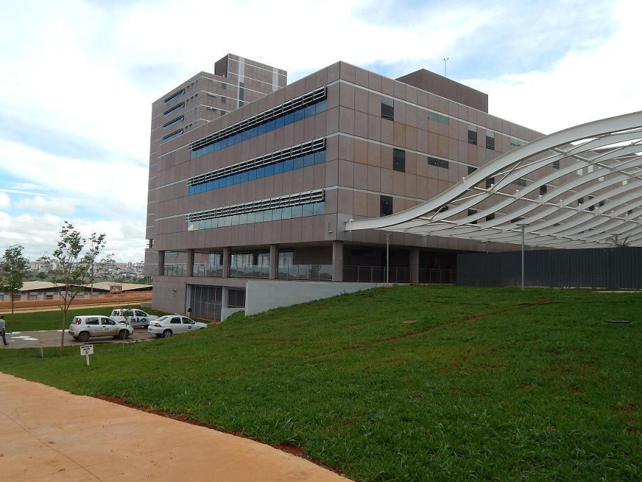 Falta energia elétrica, telefonia, acesso à internet e móveis para que o CADF possa funcionar. GDF não estima data para a mudança