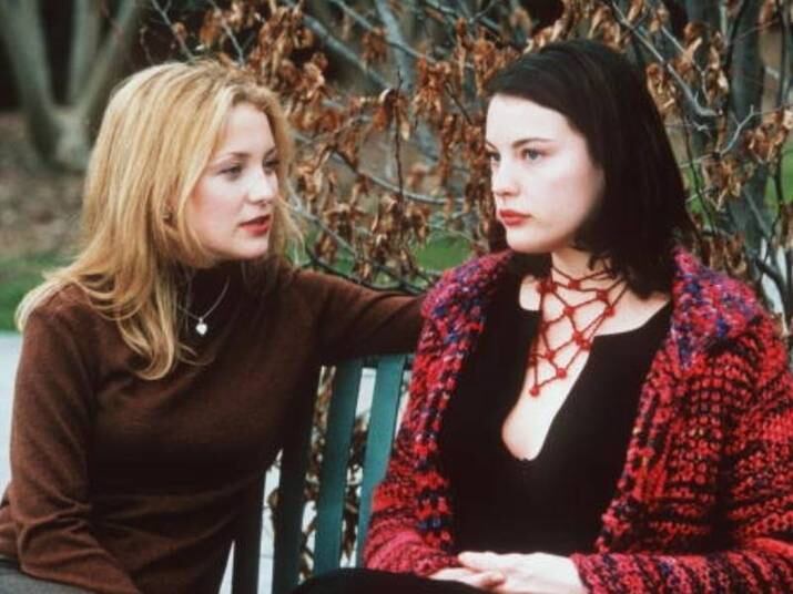 Liv Tylor e Kate Hudson 

Elas são melhores amigas! Como cresceram no meio artístico (Kate é filha da atriz Goldie Hawn e Liv do cantor Steve Tyler) e estudaram na mesma escola, se identificaram. Até hoje as duas circulam por aí cheias de carinho