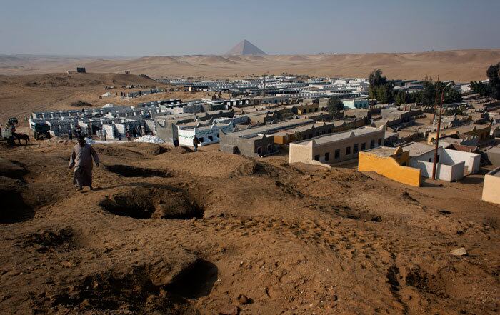 De acordo com reportagem da AP, os especialistas egípcios temem pelos monumentos antigos em razão da atual desordem política