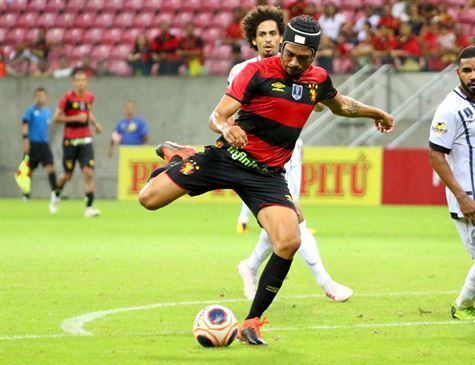 Atacante relatou que presidente do Leão está ciente da possibilidade e que