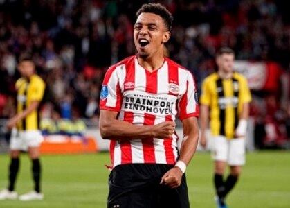 Malen marcou cinco gols no último jogo do PSV