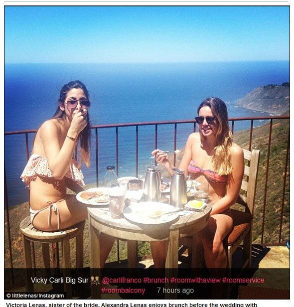 
Alexandra e sua irmã, Victoria, na “preparação”para a cerimônia
