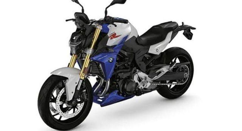 Sport vem de série com faróis em LED, ABS Pro, controle de tração, entre outros