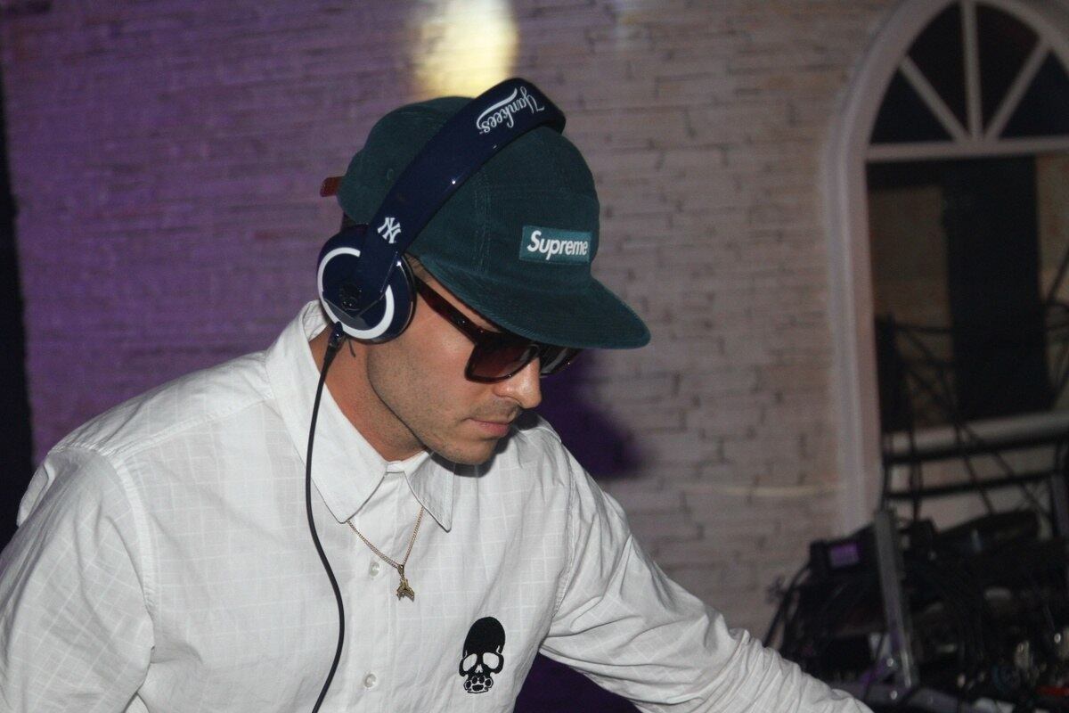 Mateus e Bárbara iniciaram o namoro durante o reality show A Fazenda