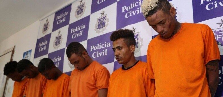 Dois dos presos são apontados como líderes do tráfico de drogas da região