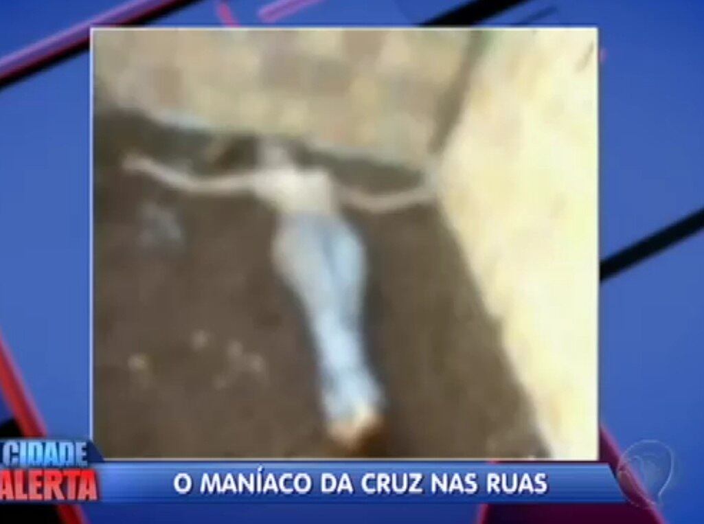 Vítimas eram deixadas em posição de cruz