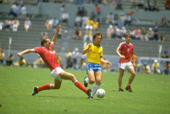 Zico não pôde mostrar o seu melhor futebol no México. Com uma lesão no joelho, o craque não começou nenhuma partida como titular