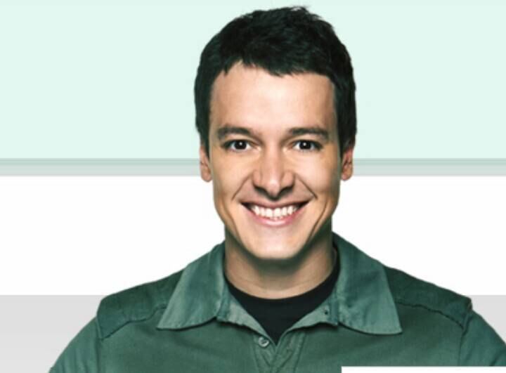 Pedimos uma "ajudinha" ao nosso colega de trabalho Rodrigo Faro para fazer esse tutorial. Após escolher a opção Comics, você pode tirar uma foto ou escolher alguma do seu álbum. Neste caso, é só clicar na miniatura de foto do lado esquerdo inferior da janela do app