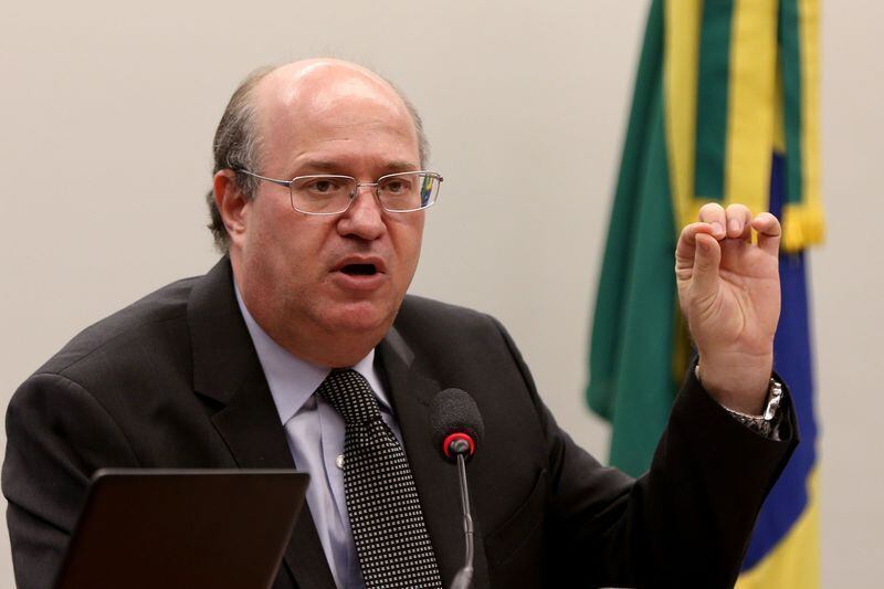 Presidente do BC defende "ajustes e reformas"