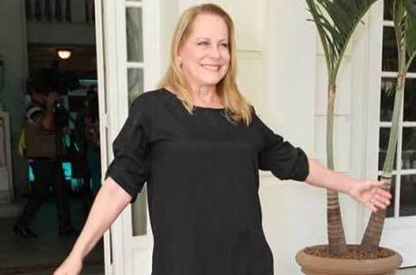 Lucinha Lins será vó Zuzu em Vitória