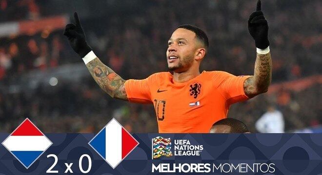 Depay, da Holanda, no triunfo sobre a França