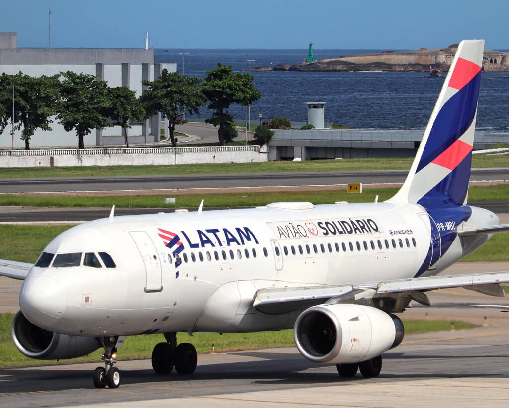 Latam: Avião Solidário