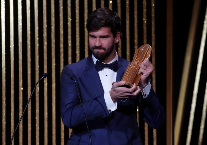 Alisson venceu também o prêmio da Fifa como melhor goleiro do mundo
