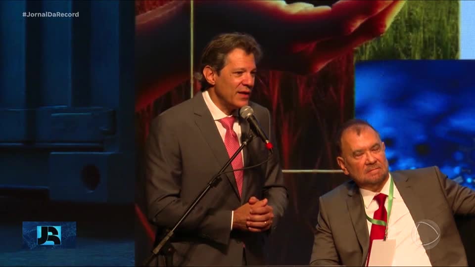 Haddad afirma que existem R$ 800 bilhões no Orçamento só com renúncias fiscais