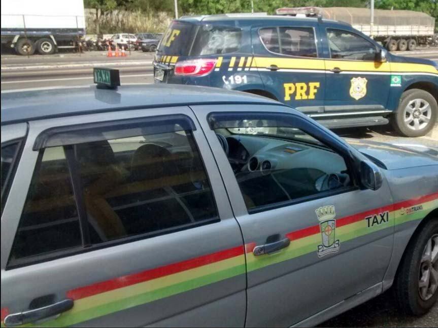 Como sua CNH havia sido detida no primeiro flagrante, ele foi multado por estar sem o documento na segunda ocasião