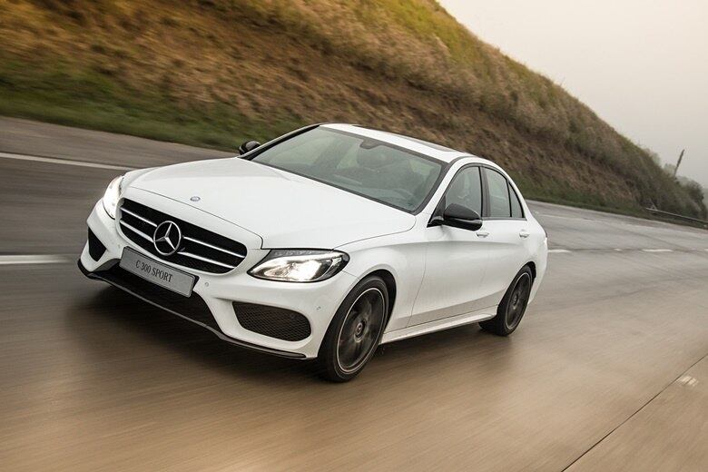 O novo Mercedes-Benz Classe C 300 Sport já está à venda em todo o País a partir de R$ 241.900