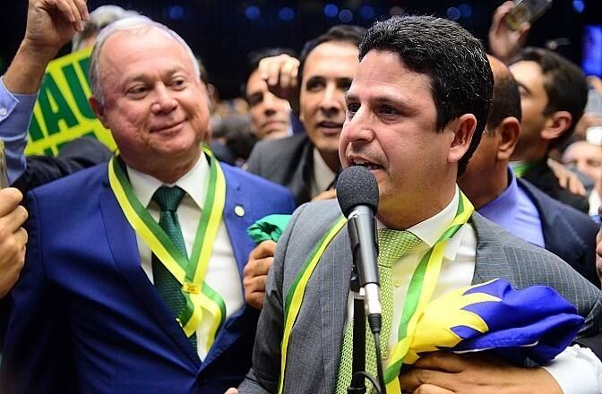 Bruno Araújo (PSDB-PE) foi o responsável pelo voto derradeiro