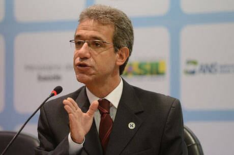 Arthur Chioro fez balanço de atendimentos