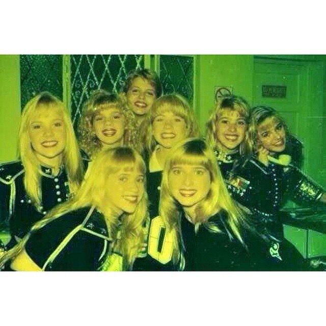 Hora da foto para as paquitas de 1990!