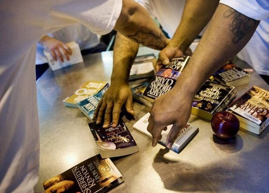 Para criador, a leitura promove resgate social e pessoal