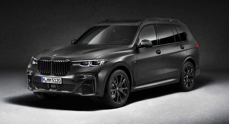 Modelo tem rodas de liga leve de 22 polegadas