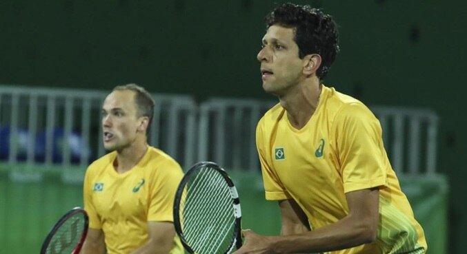 Bruno Soares (esq.) está fora da Olimpíada de Tóquio 2020