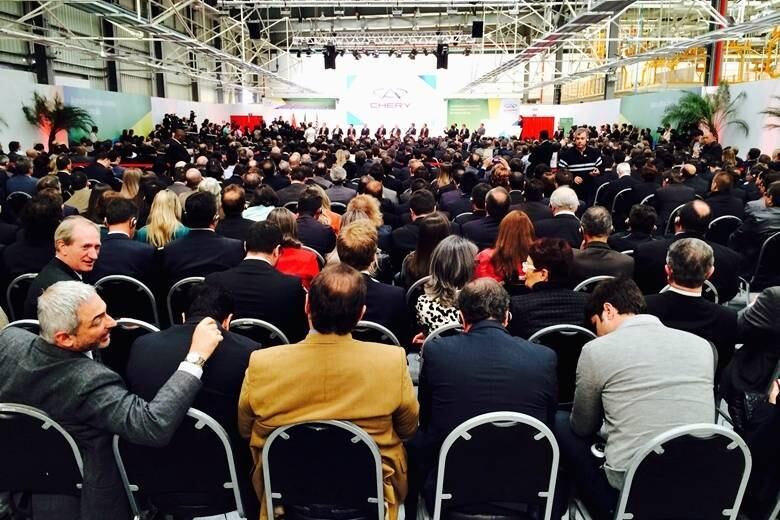 Durante a cerimônia de inauguração da fábrica em Jacareí, a Chery confirmou que vai construir um Centro de Pesquisa e Desenvolvimento no Brasil — possivelmente também em São Paulo, próximo das instalações no Vale do Paraíba