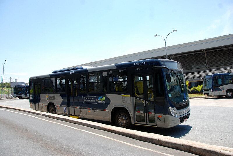 Vereadores vão tentar derrubar o aumento da tarifa de ônibus