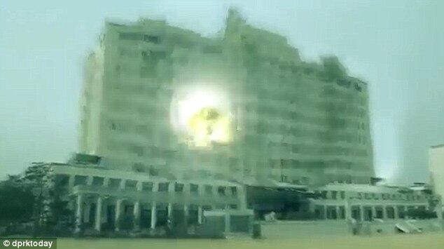 A montagem de baixa qualidade traz ainda a ameaça de que "tudo será transformado em cinzas"