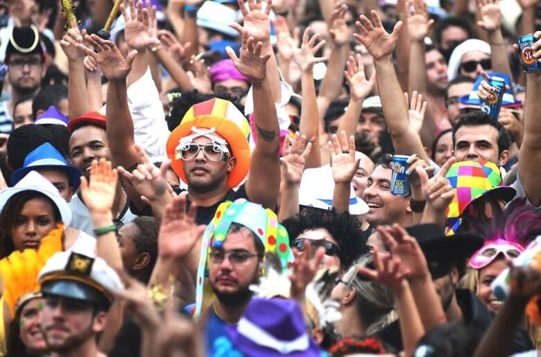 Toca Rauuul! foi um dos 99 blocos que lotaram a cidade no domingo