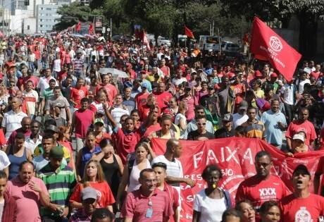 Movimentos sociais fizeram vários protestos na manhã de quinta-feira, em São Paulo