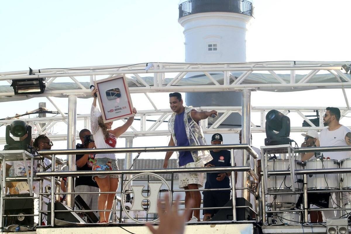 Na ocasião, o grupo também foi premiado