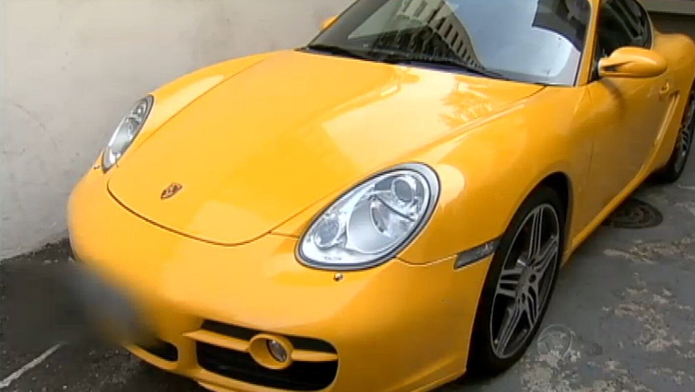 Na quarta-feira, quando os servidores foram presos, a Justiça apreendeu ainda barcos e automóveis de luxo