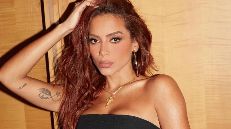 Anitta
Apesar de ser uma das personalidades mais polêmicas do país, Anitta não causou muitas tretas. Mesmo assim, chegou a ser esnobada por outra artista, quando sugeriu uma colaboração entre as duas. Além disso, reconheceu um erro antigo e precisou pedir desculpas cara a cara com outra famosa por vazar informações pessoais dela