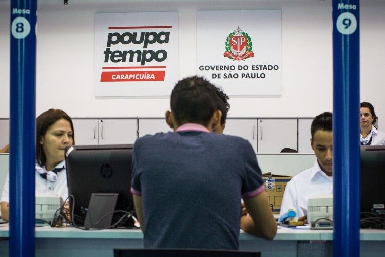 Agências do Poupatempo fecham na terça