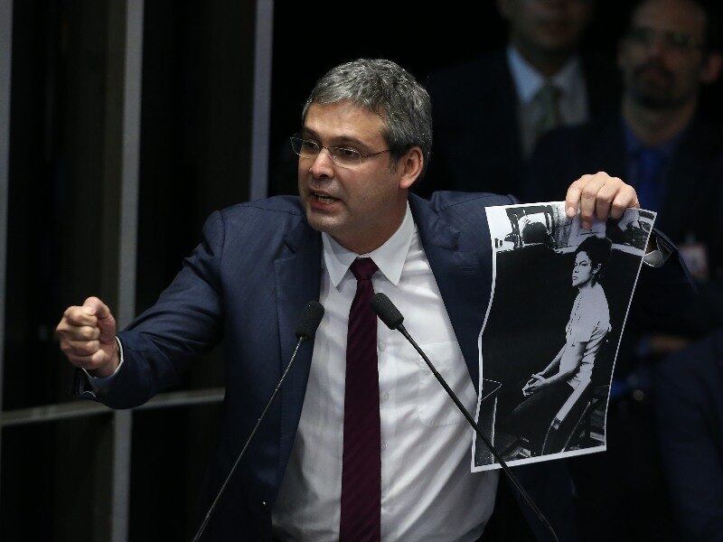 Para Lindbergh, mais adequado era que Renan recorresse ao STF