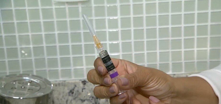 UFMG desenvolve vacina única que imuniza contra covid-19 e gripe
VEJA MAIS