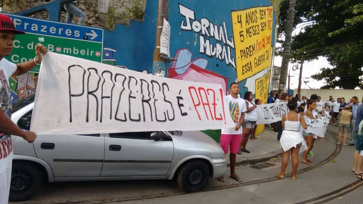 Moradores pedem paz após jovem ser atingida por bala perdida