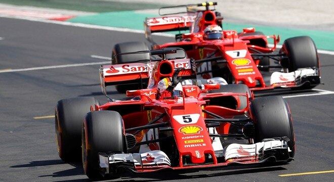 Sebastian Vettel e Kimi Raikkonen largam na frente no GP da Hungria