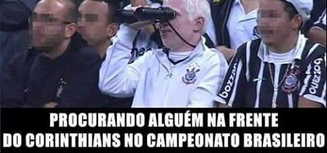 O Corinthians venceu a Chapecoense fora por 3 a 1 e continua líder com folga