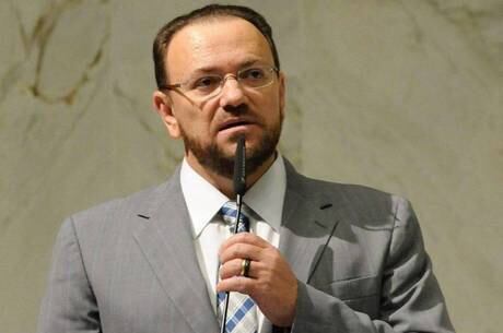 Edinho Silva sempre negou com veemência que tivesse pedido valores ilícitos ao empreiteiro Ricardo Pessoa, da UTC Engenharia